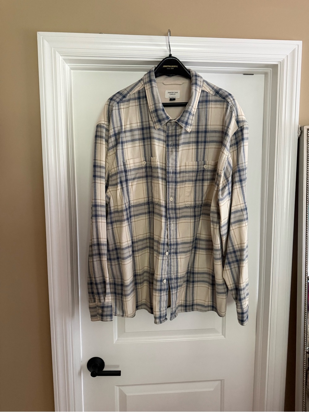 American Eagle Outfitters Men’s Flannel shirt - Blue/Cream Casual
